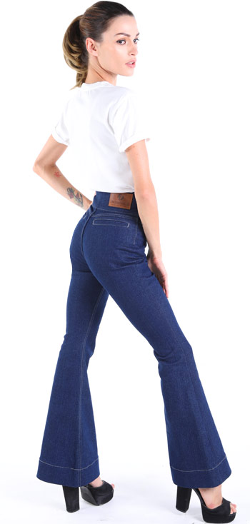 song pick up Unauthorized Alla moda! Jeans a zampa di elefante anni 70 ✄